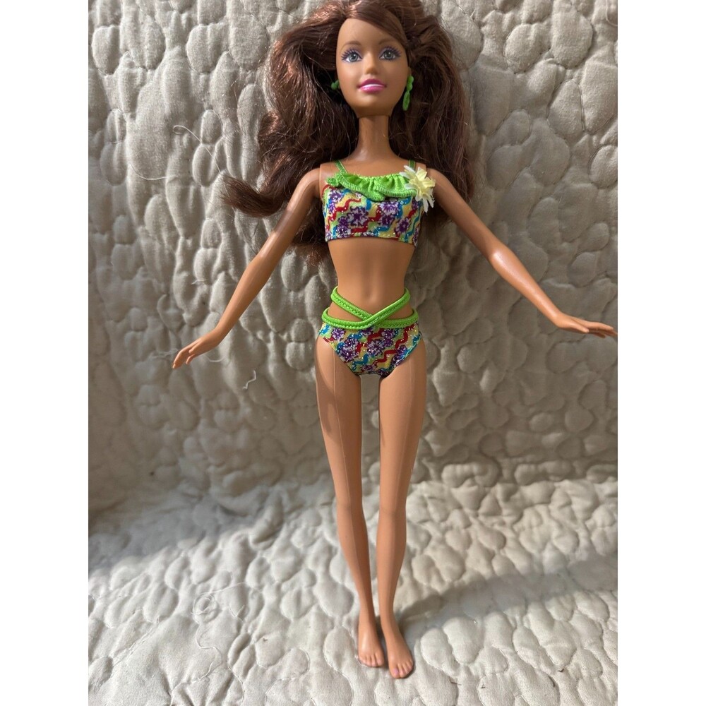 Barbie Surf’s Up Tropical Beach Teresa Doll Brunette Green Earrings Mattel Y2K